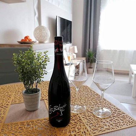 Sweet Central Apartment ,In The City Center Eger Eksteriør bilde